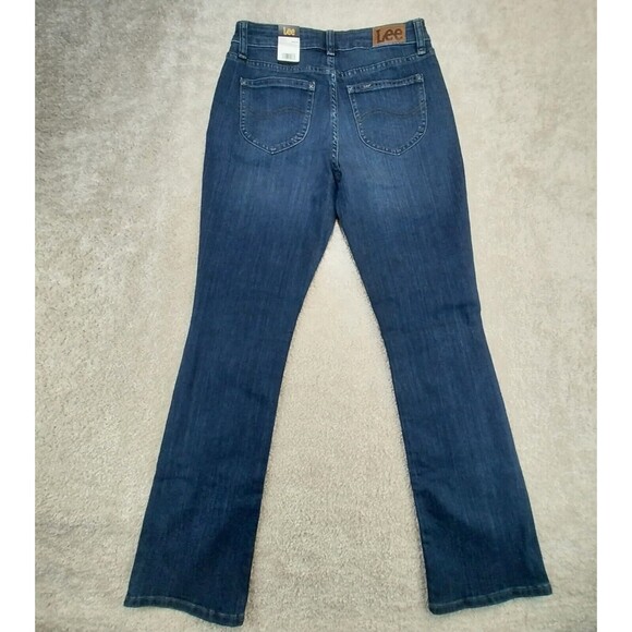 Lee Legendary Womens Size 4 MED NWT Bootcut Reg Fit Mid Rise Stretch Denim Jeans - Picture 2 of 7